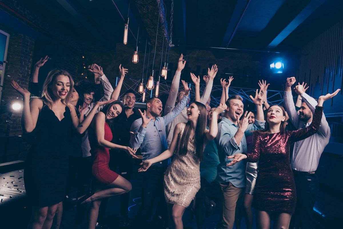 How to Find the Perfect Holiday Dress for Your Next Party