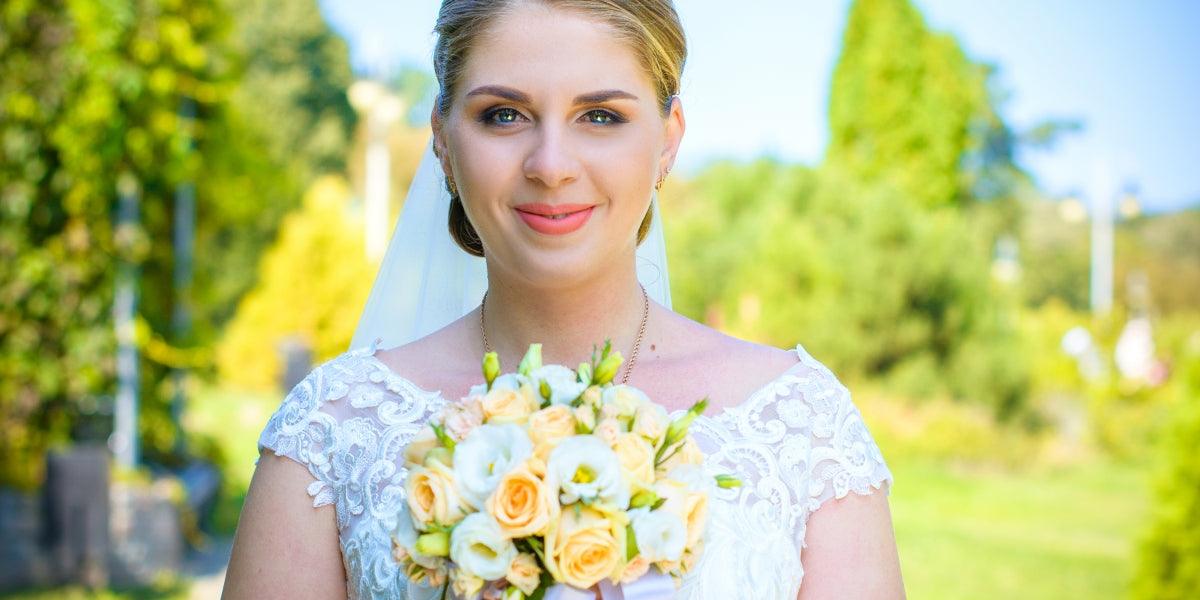 How To Choose A Perfect Plus Size Dresses For Weddings