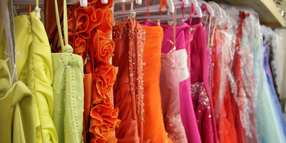 Find Your Perfect Prom Dress: A Guide to Shopping Locally