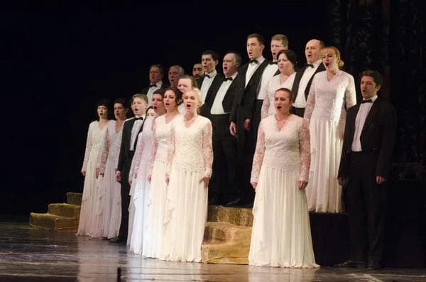 5 Tips When Shopping for Choir Dresses