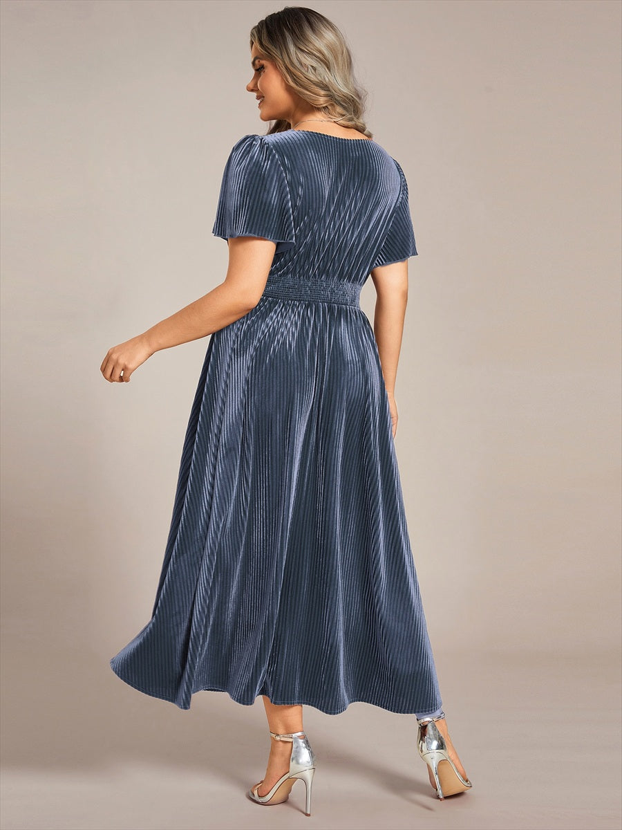 Graceful V-Neck Waist Design Short Sleeves Fall Velvet Midi Wedding Guest Dress #color_Dusty Blue