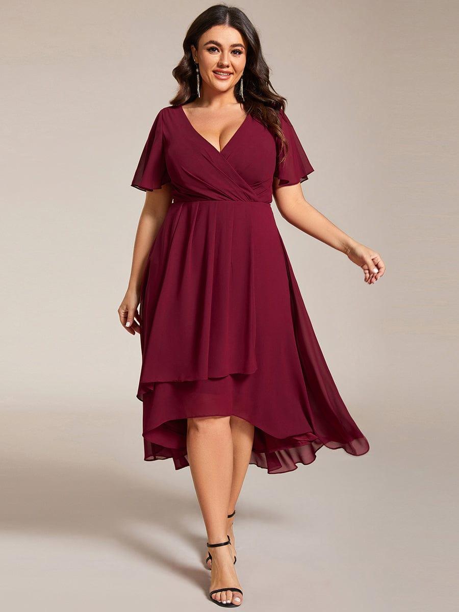 Plus Size Chiffon Short Sleeves Pleated V-Neck A-Line Midi Wedding Guest Dress #color_Burgundy