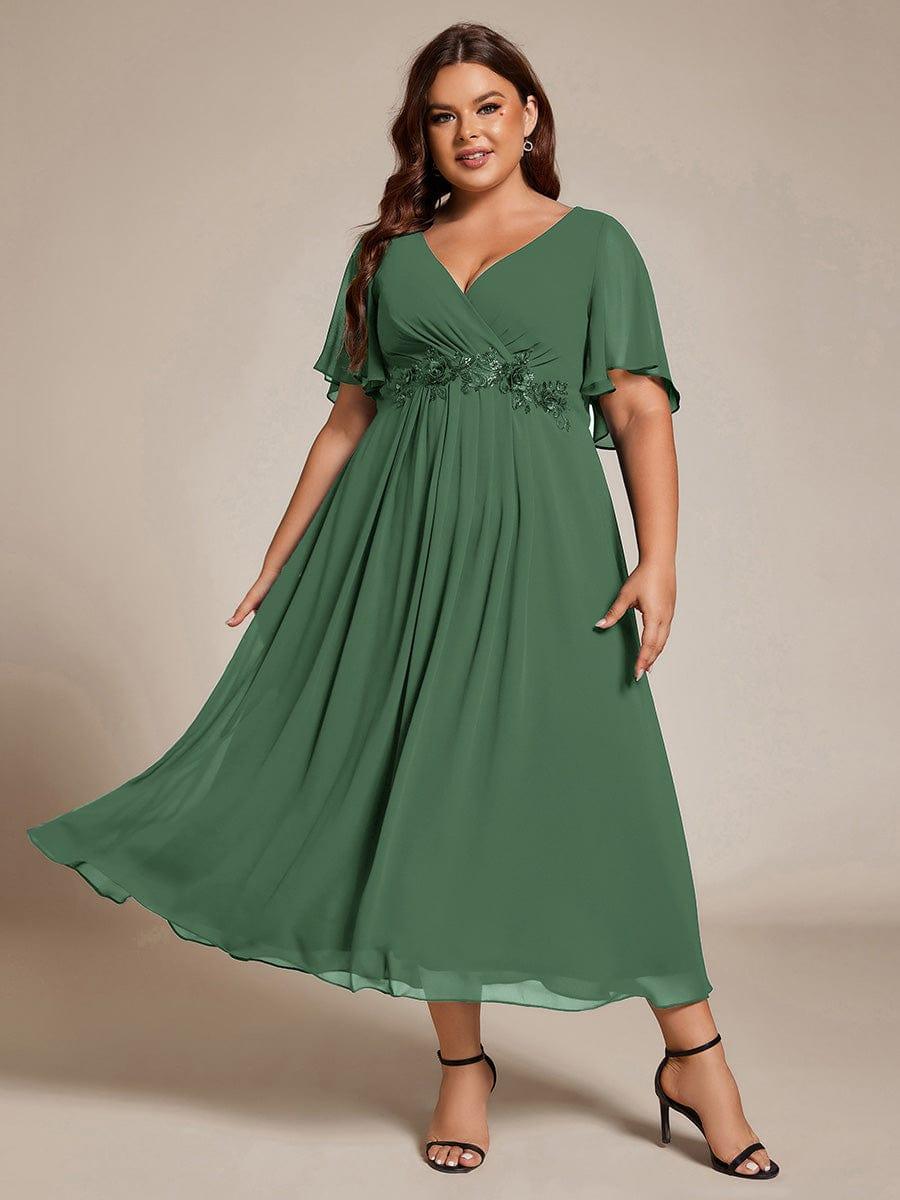 Plus Size Elegant Short Sleeves V-Neck Floral Applique Wedding Guest Dress #color_Eucalyptus
