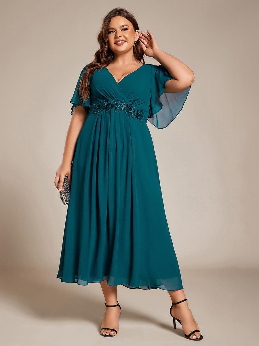 Plus Size Elegant Short Sleeves V-Neck Floral Applique Wedding Guest Dress #color_Teal