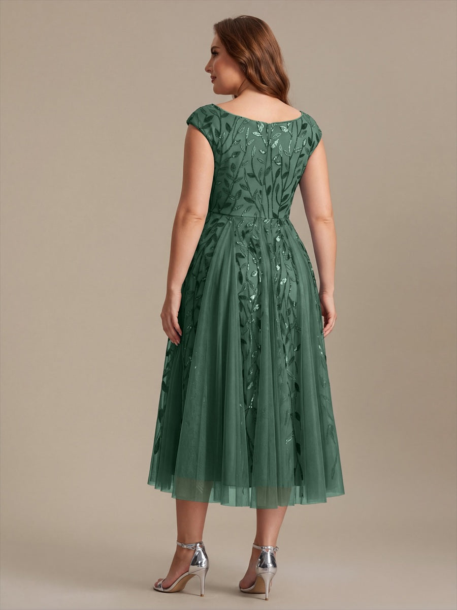 Plus Size V-Neck Sequin Wedding Guest Dress #color_Eucalyptus