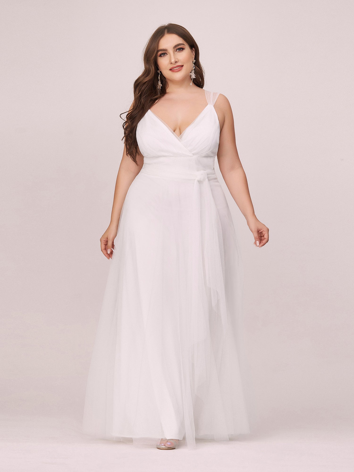 What Style Wedding Dress Looks Best on Plus Size on Ever Pretty?