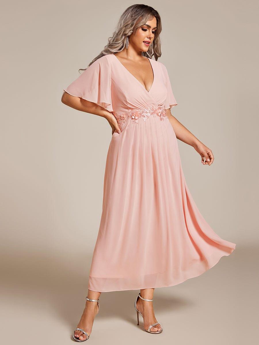 Plus Size Elegant Short Sleeves V-Neck Floral Applique Wedding Guest Dress #color_Pink