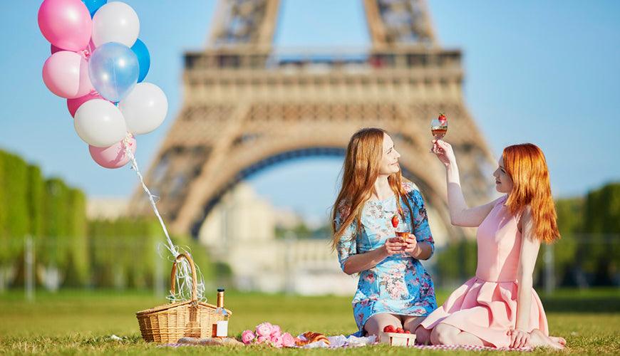 What to Wear to a BBQ or Picnic