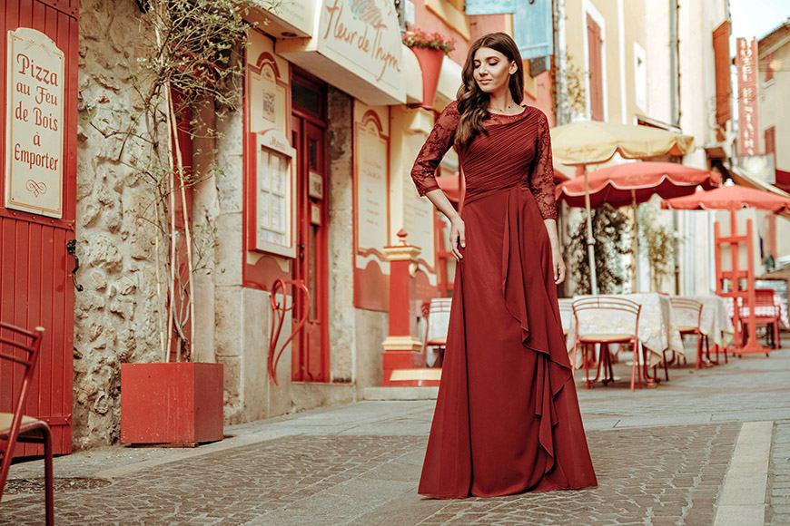 larisa-wears-a-beautiful-dress