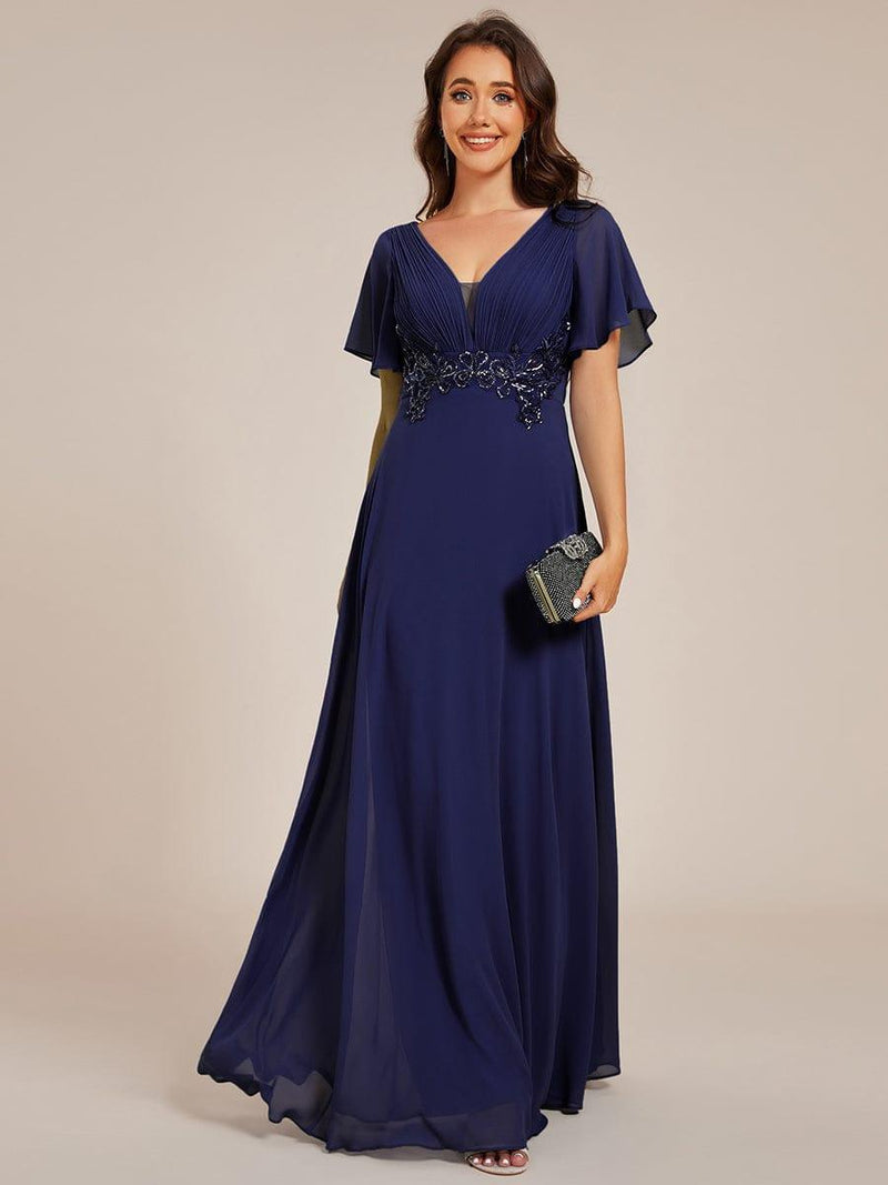 Elegant V-neck Black And White Pleated Maxi Dress main image 1