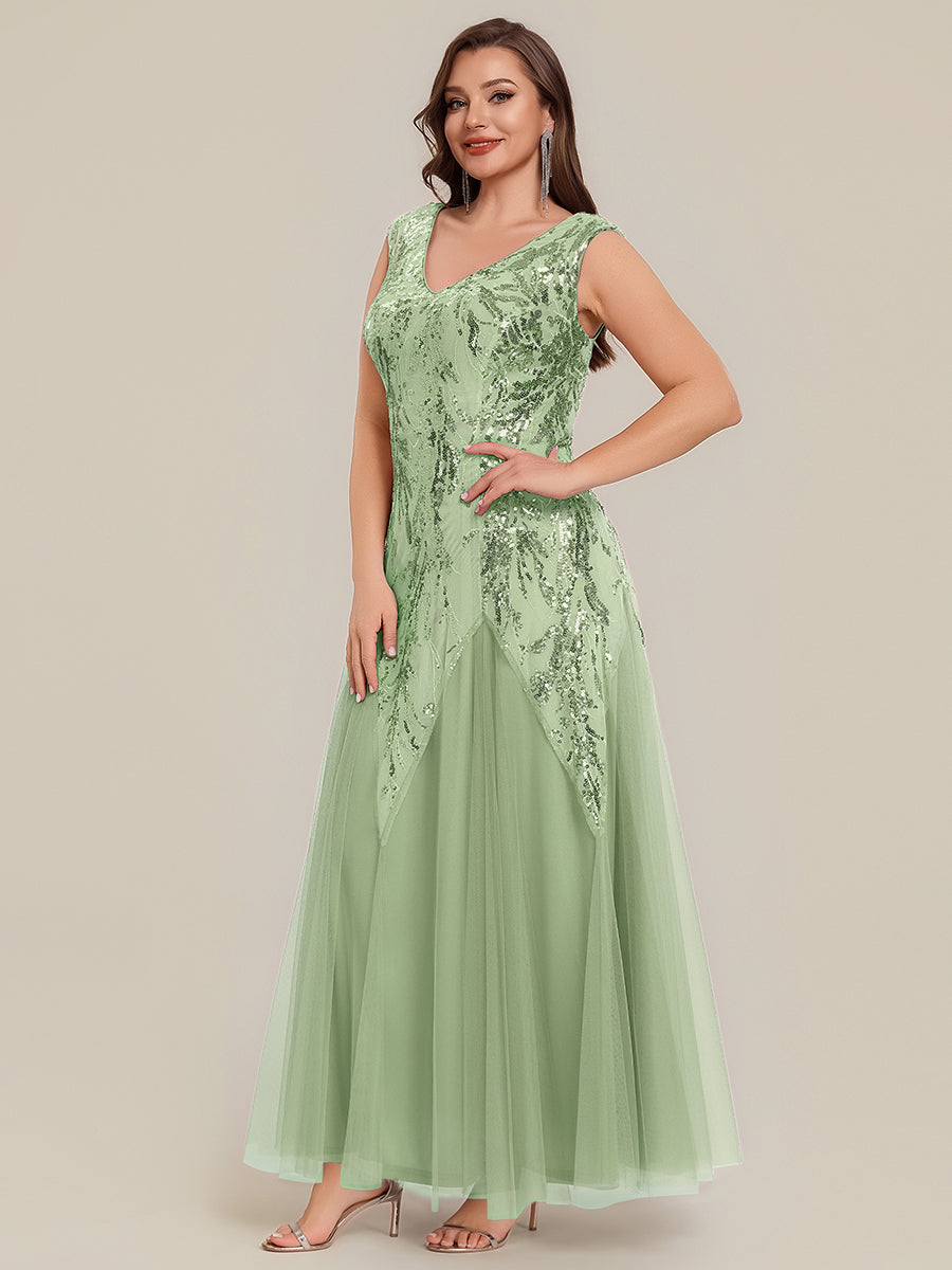Plus Size Sequin V Neck Cap Sleeve Tulle Formal Evening Dress #color_Mint Green