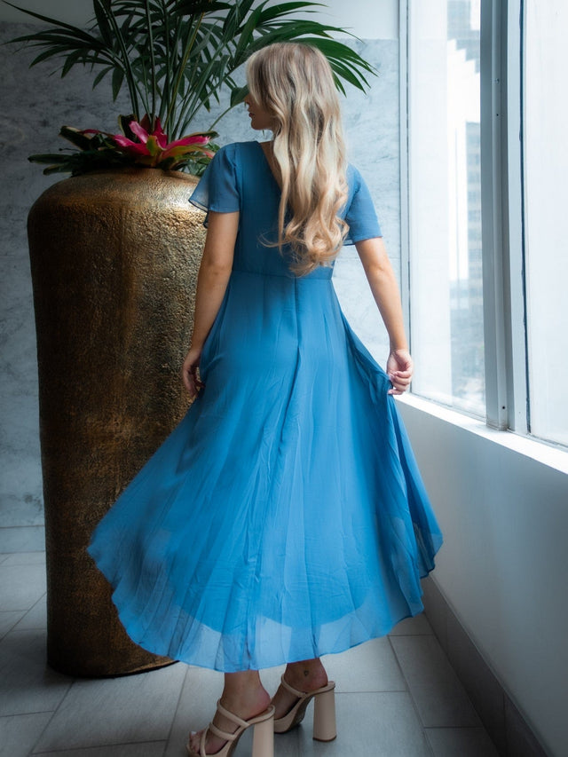 ever FAYE|Plus Size V-Neck Pleated Chiffon Midi Wedding Guest Dress Fan Photos 17
