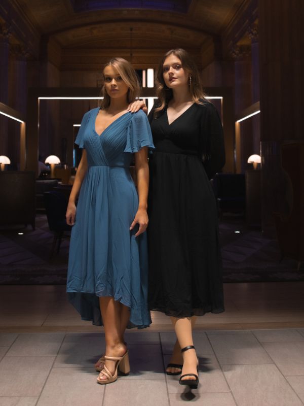 ever FAYE|Plus Size V-Neck Pleated Chiffon Midi Wedding Guest Dress Fan Photos 5
