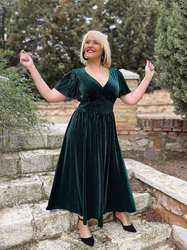 ever AZALEA|Graceful V-Neck Waist Design Short Sleeves Fall Velvet Midi Wedding Guest Dress Fan Photos 2
