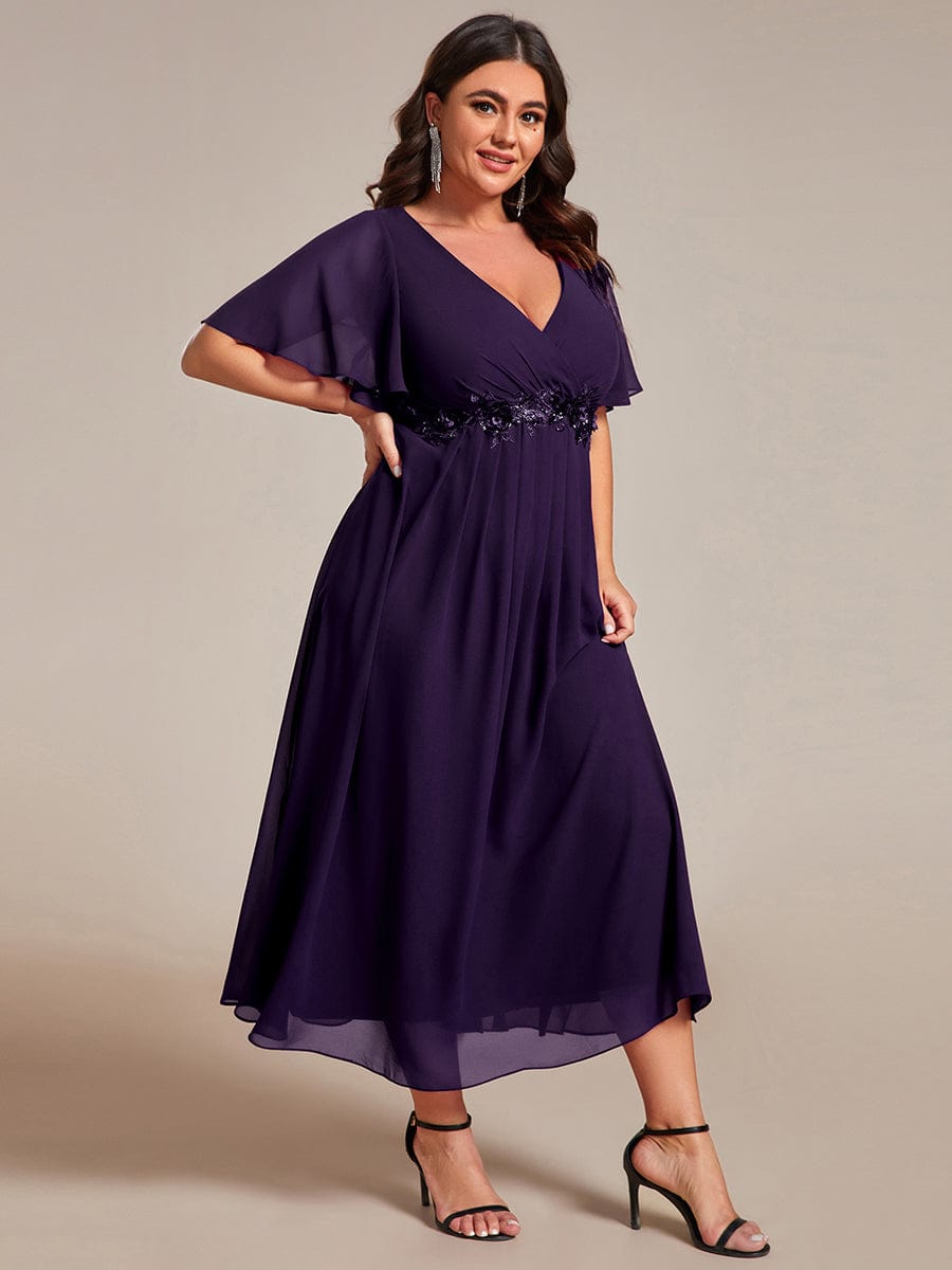 Plus Size Elegant Short Sleeves V-Neck Floral Applique Wedding Guest Dress  #color_Dark Purple