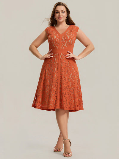 pretty TOVE|Plus Size See-through Lace Sleeveless High Stretch Wedding Guest Dress