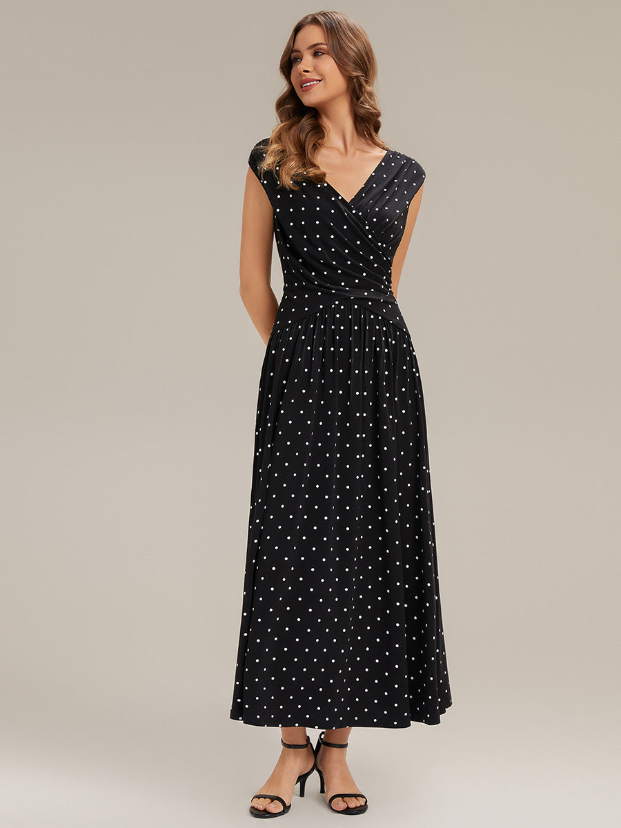 Ever-Pretty Polka Dot V-Neck Maxi Summer Formal Wedding Guest Dress Ever-Pretty Polka Dot V-Neck Maxi Summer Formal Wedding Guest Dress