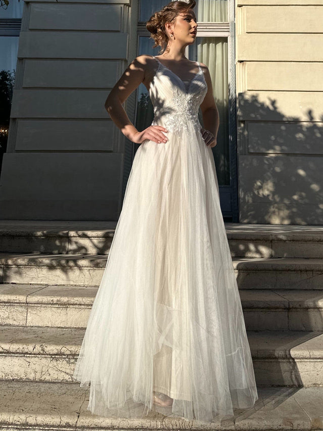 Tulle Floral Spaghetti Strap Illusion V-Neck A-Line Wedding Dress Fan Photos 4
