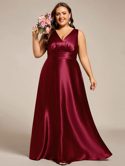 pretty INDY|Plus Size Satin Empire Waist Maxi Bridesmaid Dress with Pockets