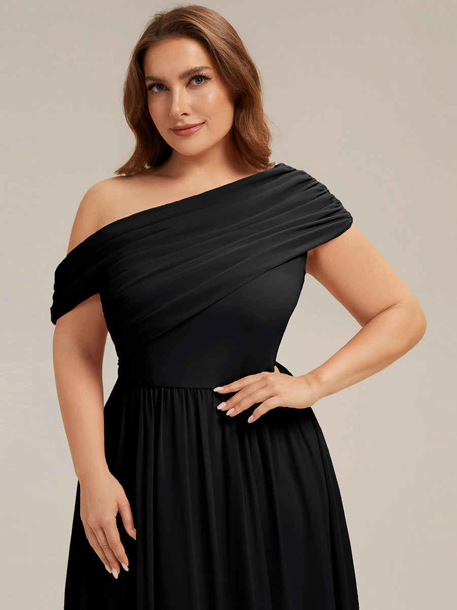 Plus Size Gathered Chiffon Bridesmaid Dress #color_Black