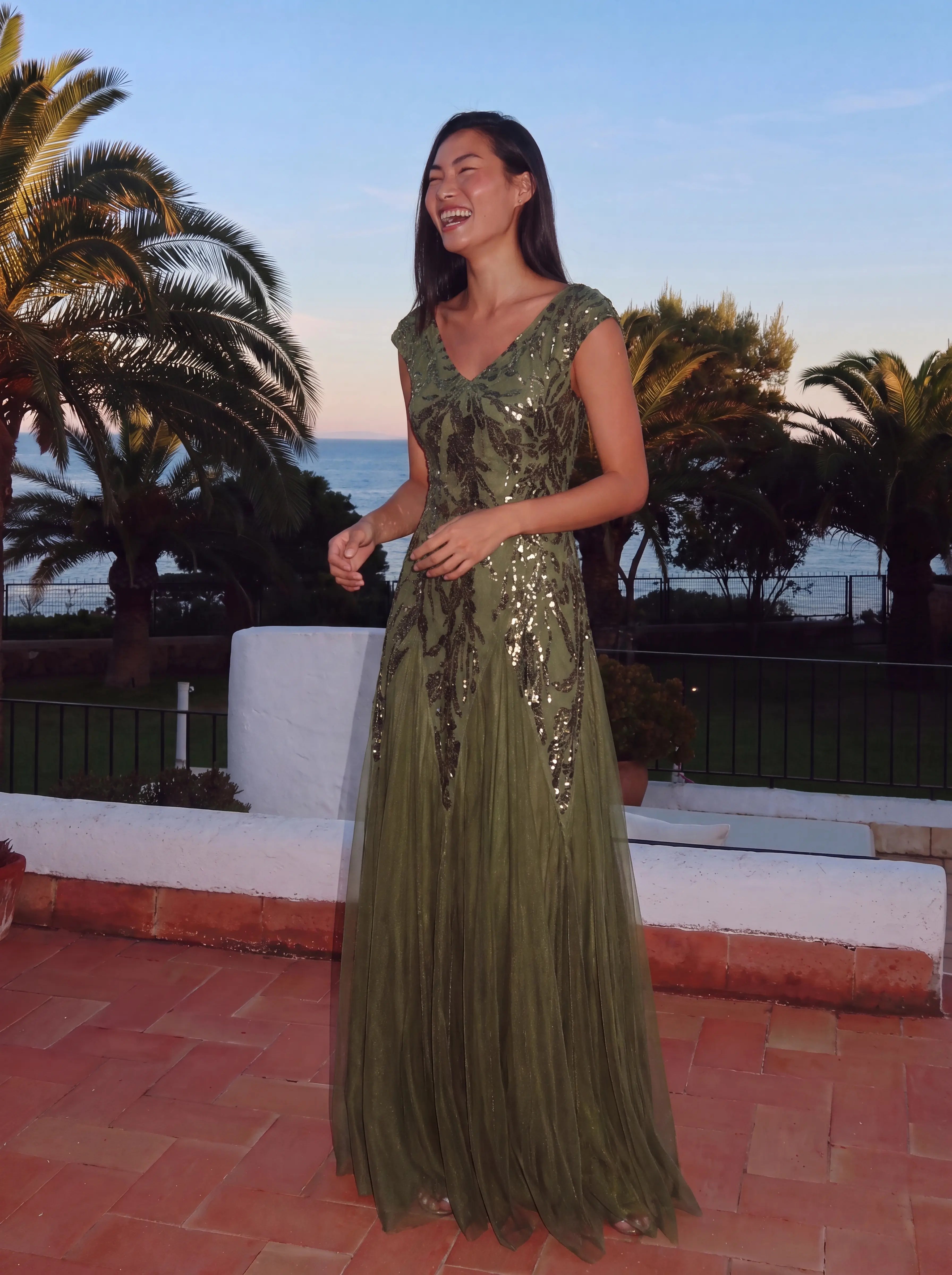 ever FREYA|Embroidered Sequin Cap Sleeve High Stretch Evening Dress