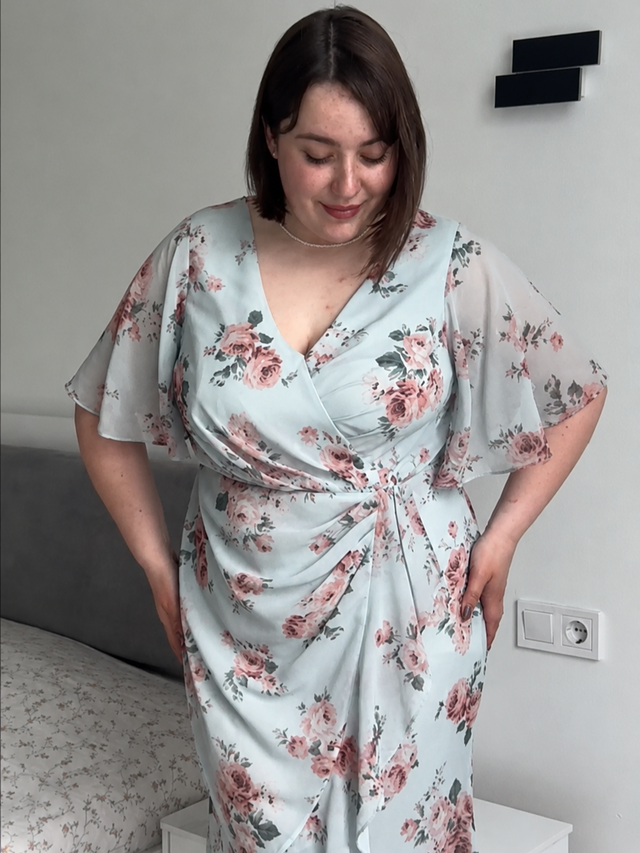 pretty FLORENCIA|Plus Size Printed Mermaid Chiffon Wedding Guest Dress Fan Photos 3
