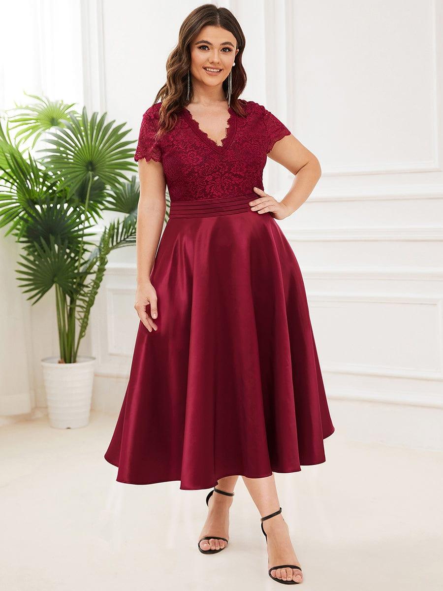 Plus Size V-neck Lace Bodice A-line Cocktail Dress with Sleeves #color_Burgundy