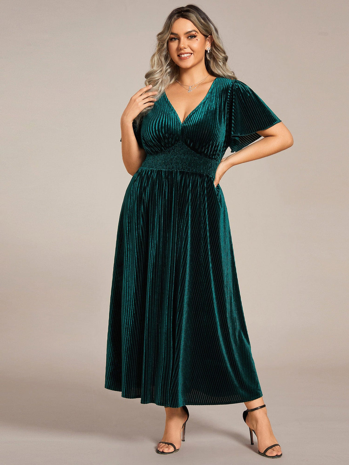 Plus Size A-line V-Neck Short Sleeve Pleated Velvet Fall Wedding Guest Dress #color_Dark Green